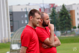 Bartosz Bąk (na pierwszym planie) był w ubiegłym sezonie trenerem Kadry MZPN U-14