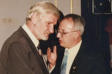 Laureatem &bdquo;Złotego Pi&oacute;ra&rdquo; w 1988 roku został Zbigniew Wojciechowski. Z prawej Jerzy Cierpiatka.