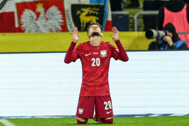 Sebastian Szymański zdobył jedynego gola dla Biało-Czerwonych